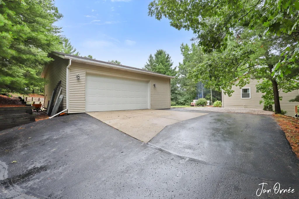 10808 Simpson W Oakfield Township MI 48838