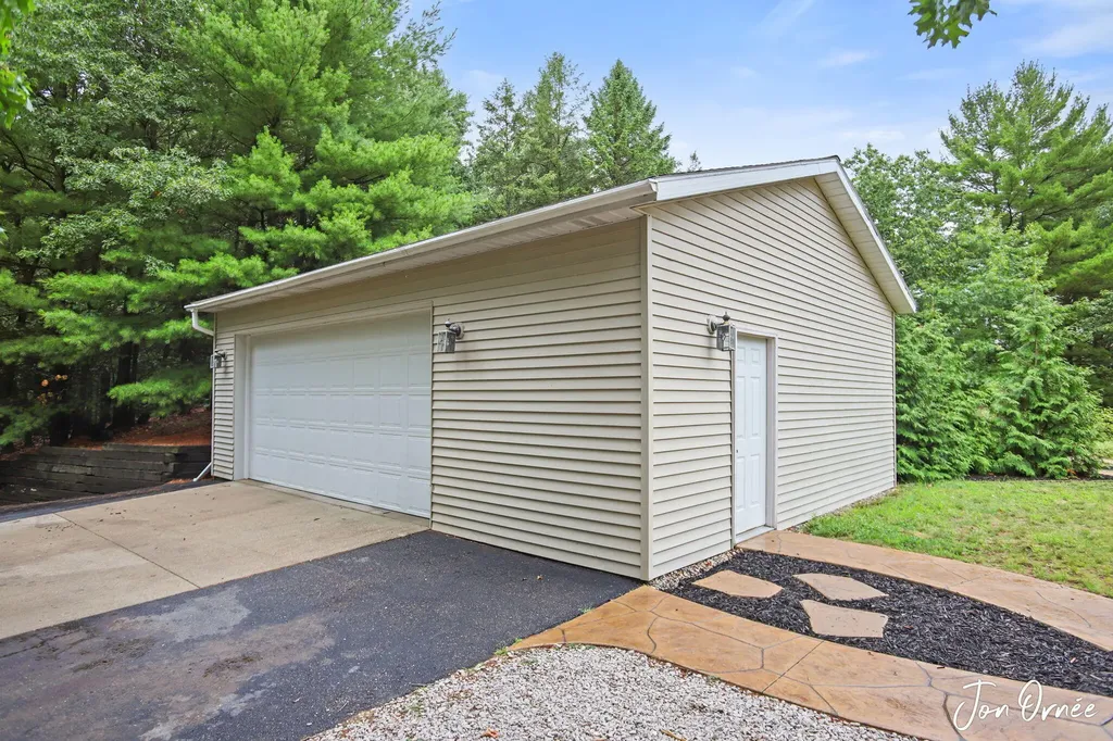 10808 Simpson W Oakfield Township MI 48838