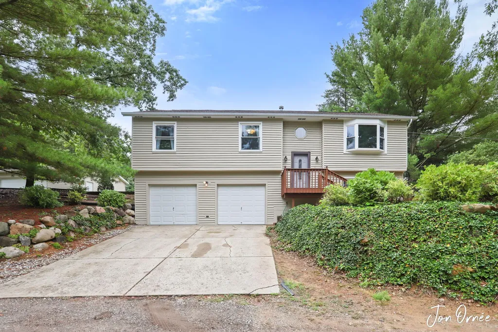 10808 Simpson W Oakfield Township MI 48838