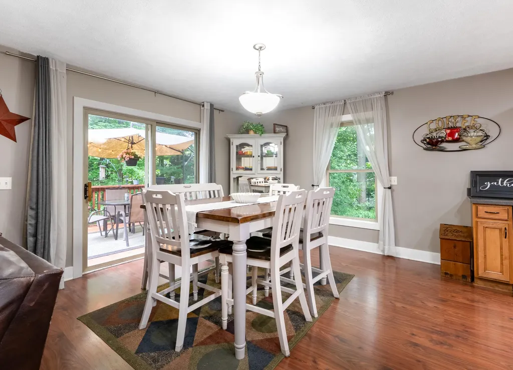 907 N Sandalwood Circle Norton Shores City MI 49441