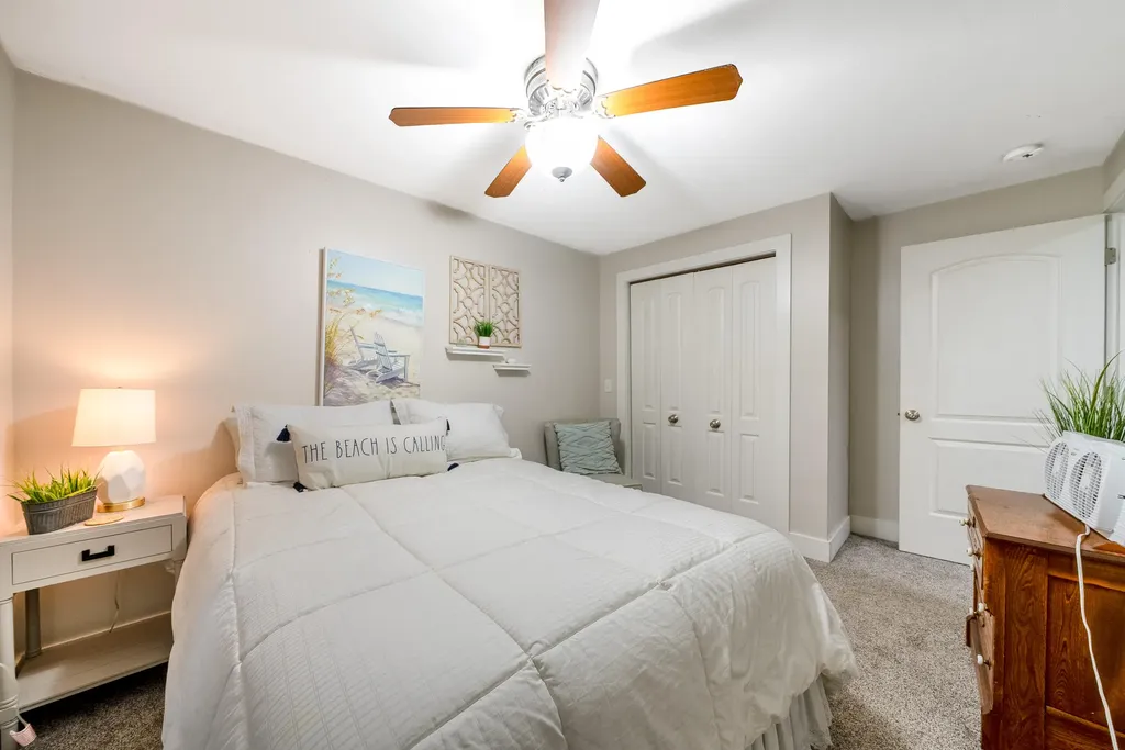 907 N Sandalwood Circle Norton Shores City MI 49441