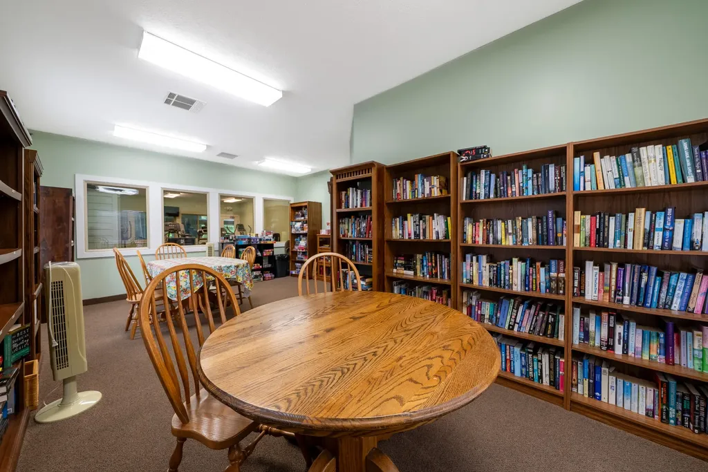 907 N Sandalwood Circle Norton Shores City MI 49441