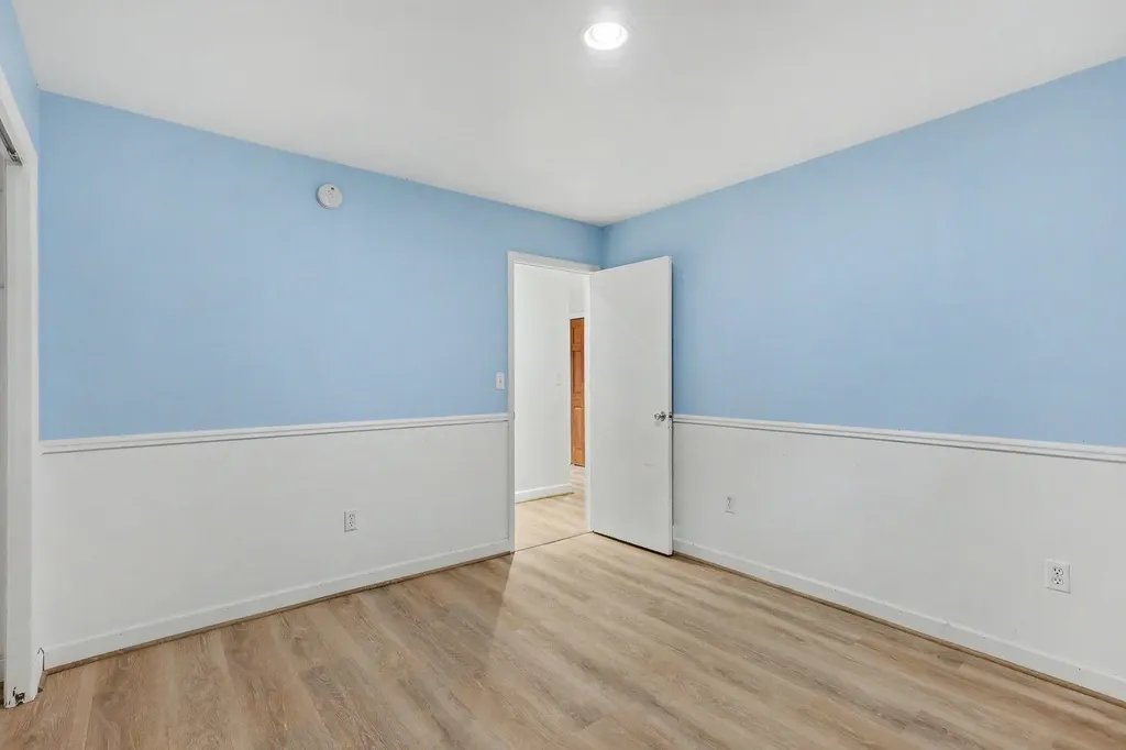 17700 Thornapple Drive Ferrysburg City MI 49456