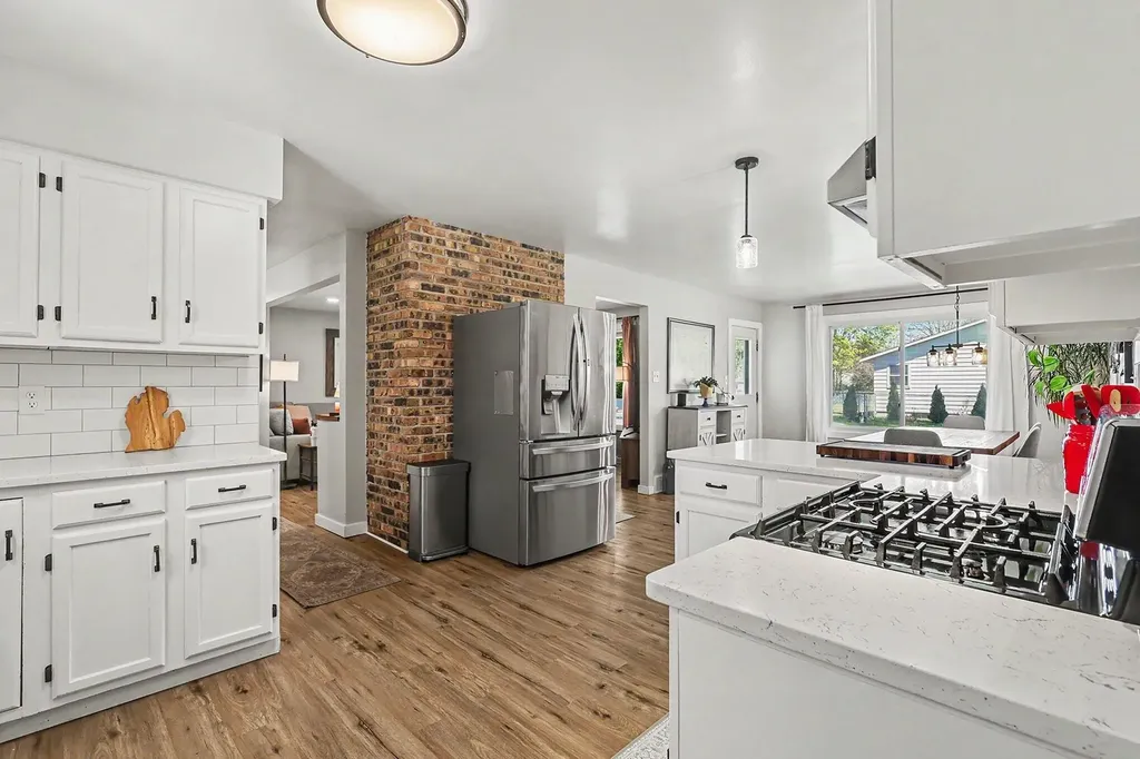 16224 Pinewood Avenue Spring Lake Township MI 49456
