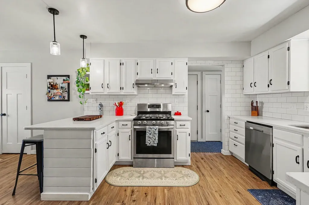 16224 Pinewood Avenue Spring Lake Township MI 49456