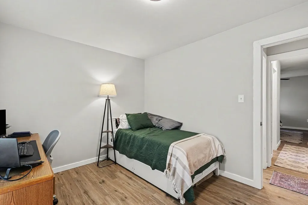 16224 Pinewood Avenue Spring Lake Township MI 49456