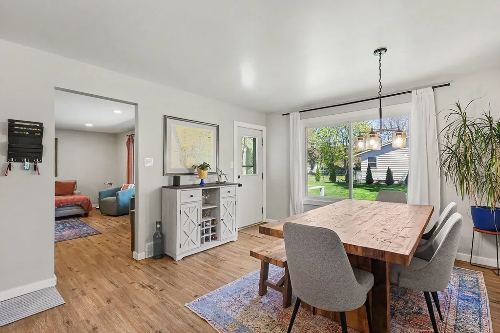 16224 Pinewood Avenue Spring Lake Township MI 49456