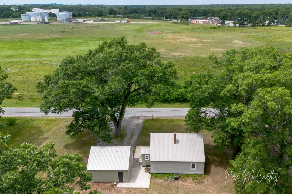 1186 N Wood Street Muskegon Charter Township MI 49445