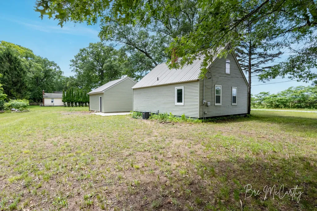 1186 N Wood Street Muskegon Charter Township MI 49445