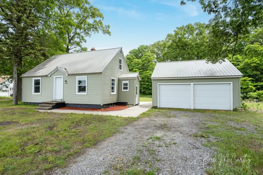 1186 N Wood Street Muskegon Charter Township MI 49445