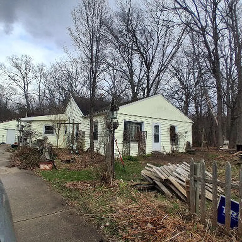 1246 S Mill Iron Road Muskegon Charter Township MI 49442