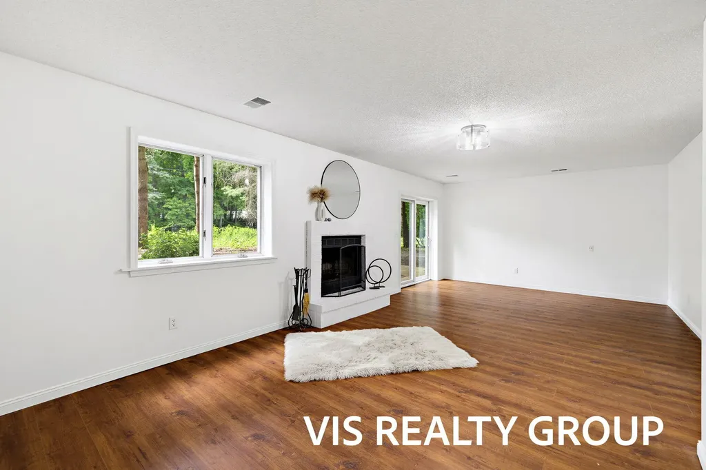 17501 W Spring Lake Road Ferrysburg City MI 49456