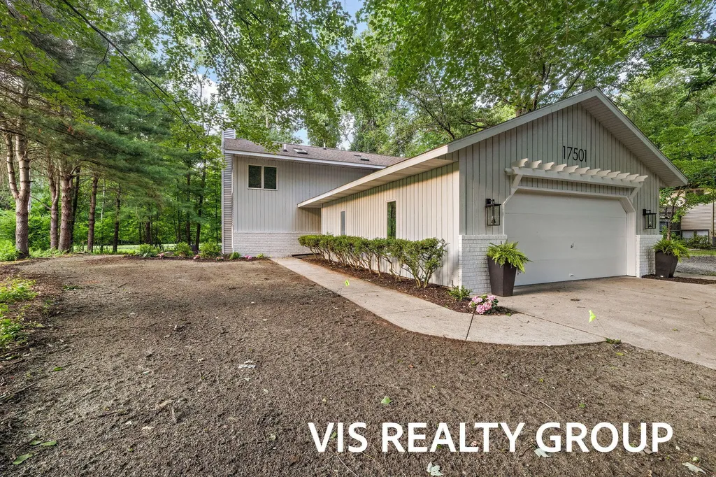 17501 W Spring Lake Road Ferrysburg City MI 49456