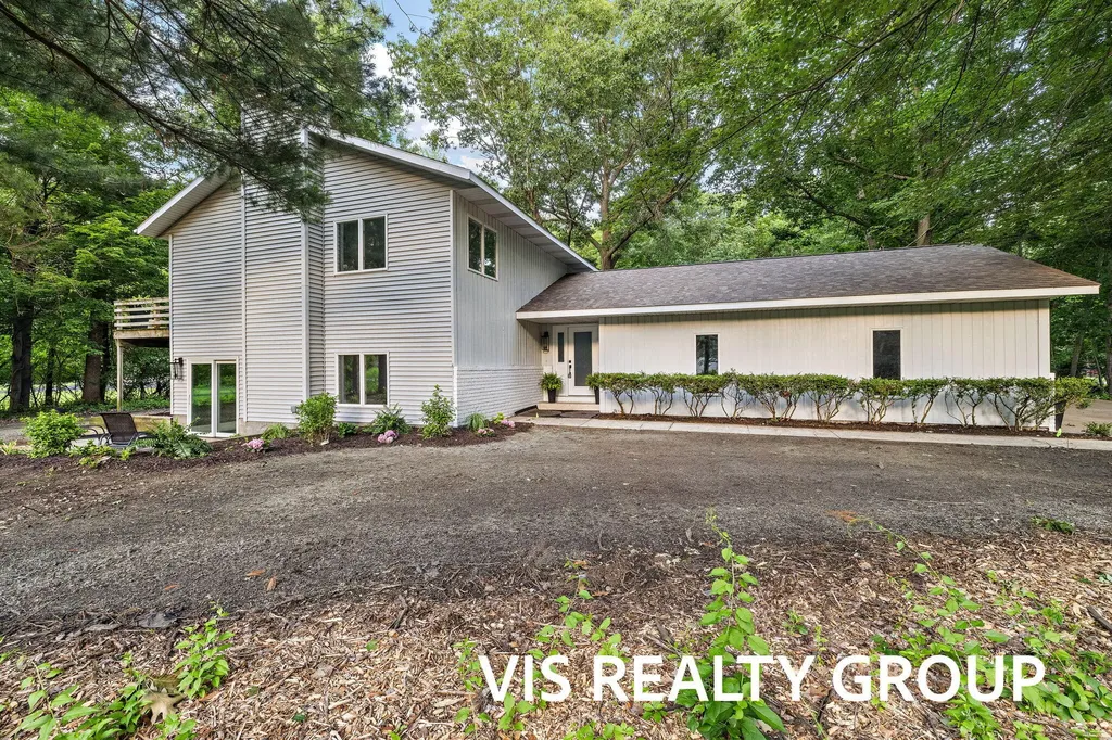 17501 W Spring Lake Road Ferrysburg City MI 49456