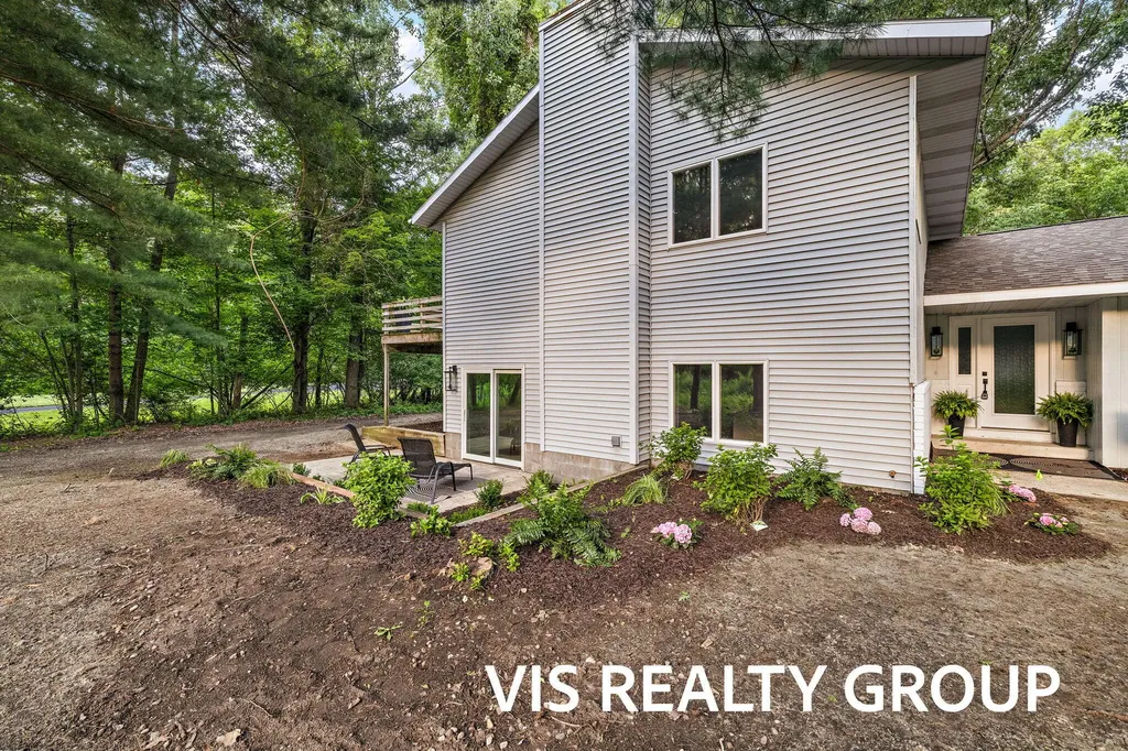 17501 W Spring Lake Road Ferrysburg City MI 49456