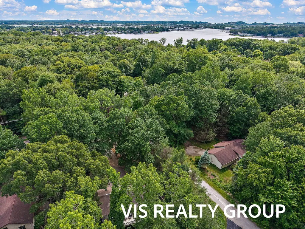 17501 W Spring Lake Road Ferrysburg City MI 49456