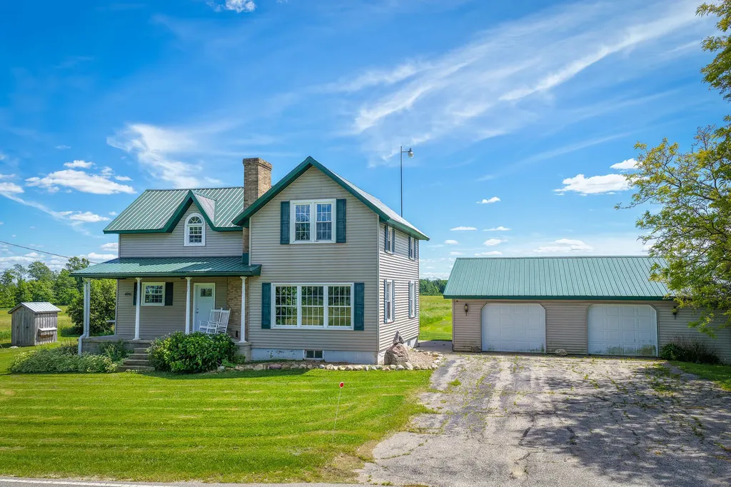 11371 E 40th Street Pinora Township MI 49677