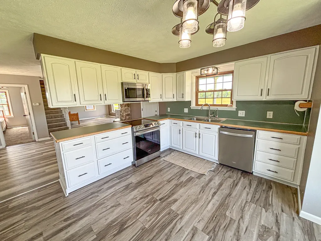 11371 E 40th Street Pinora Township MI 49677