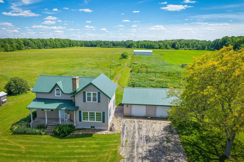 11371 E 40th Street Pinora Township MI 49677