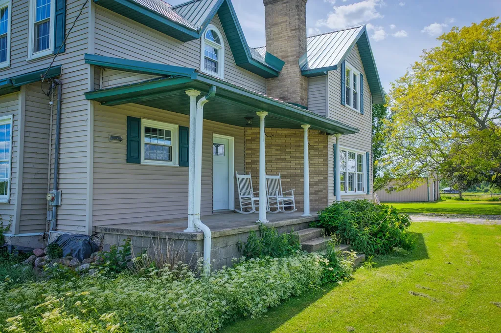 11371 E 40th Street Pinora Township MI 49677
