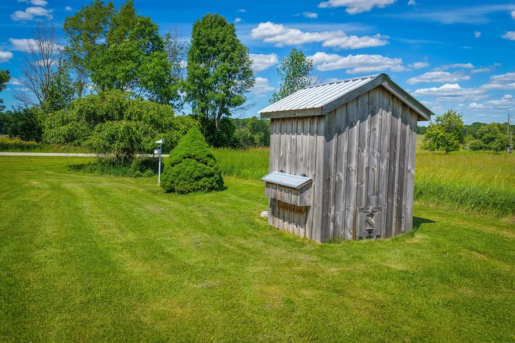 11371 E 40th Street Pinora Township MI 49677