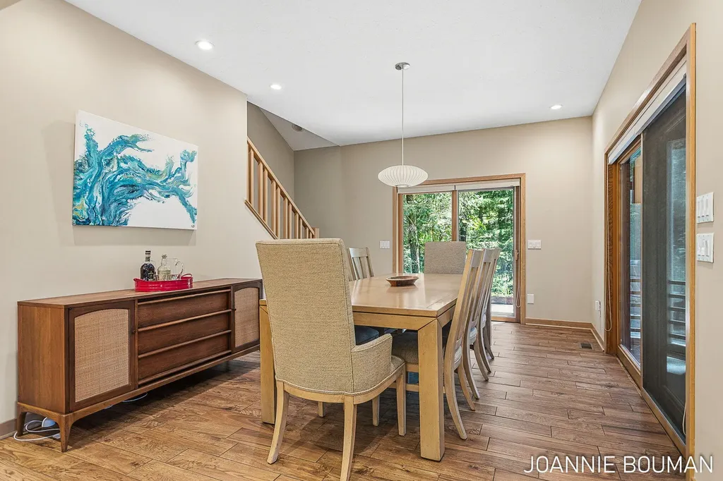 792 Pine Bay Avenue Park Township MI 49424
