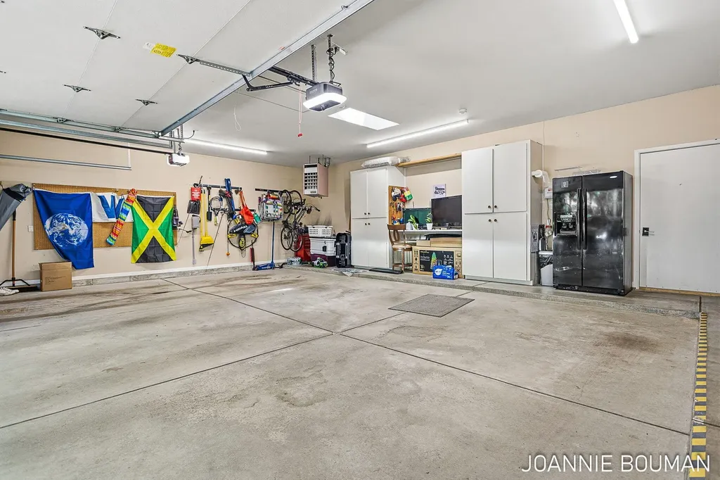 792 Pine Bay Avenue Park Township MI 49424