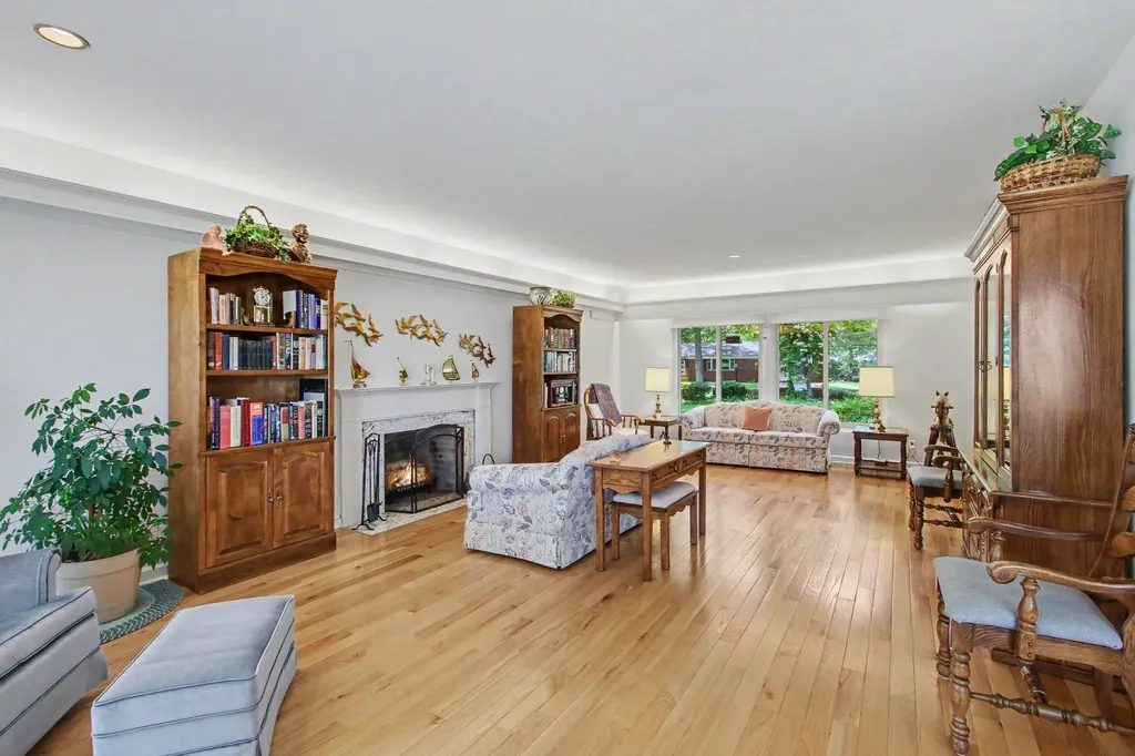 3844 Highgate Road Norton Shores City MI 49441