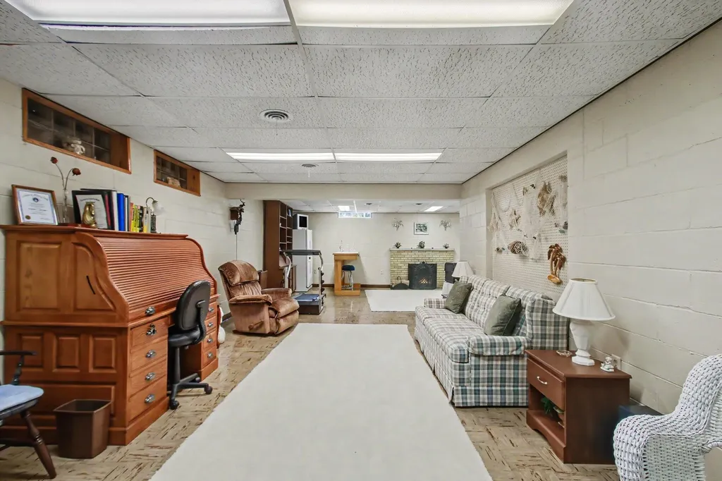 3844 Highgate Road Norton Shores City MI 49441