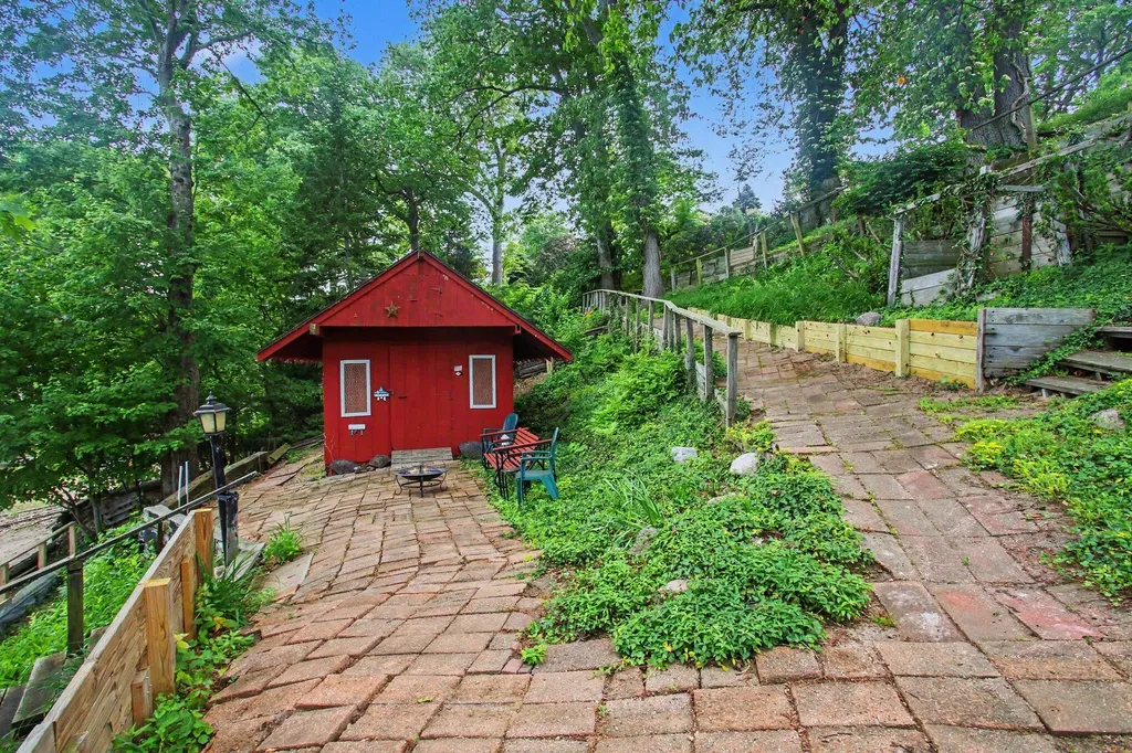 3844 Highgate Road Norton Shores City MI 49441