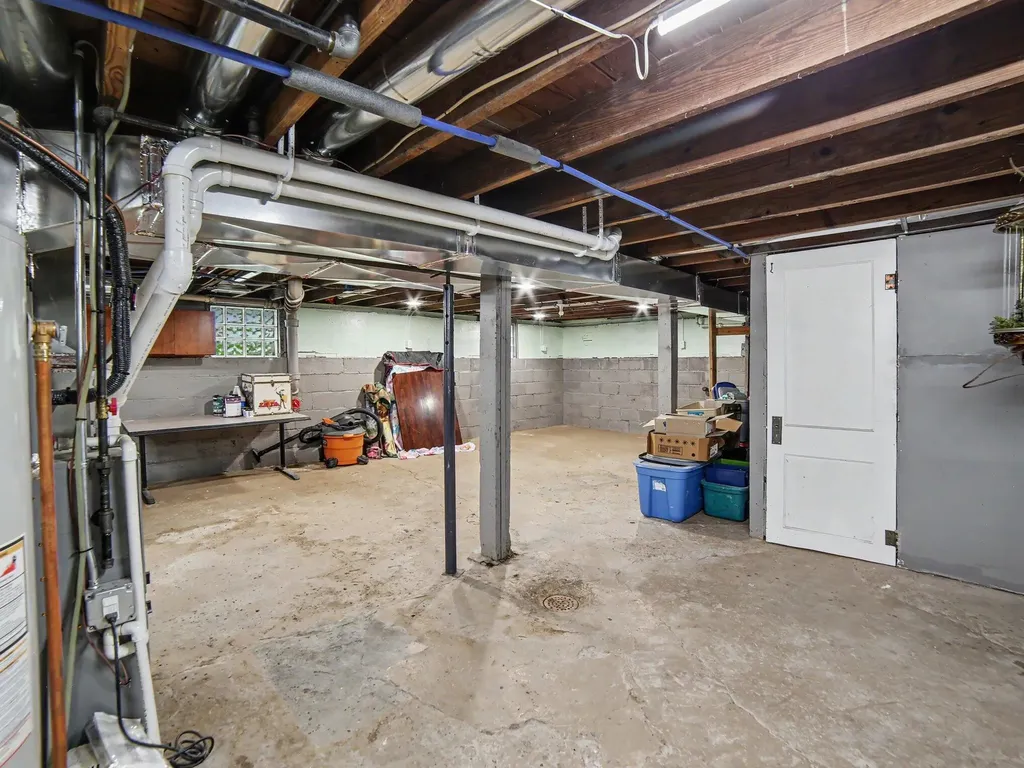 2222 Crozier Avenue Muskegon City MI 49441
