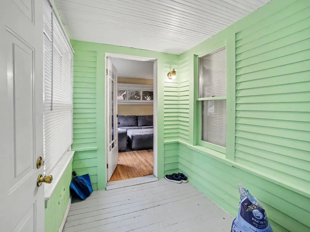2222 Crozier Avenue Muskegon City MI 49441