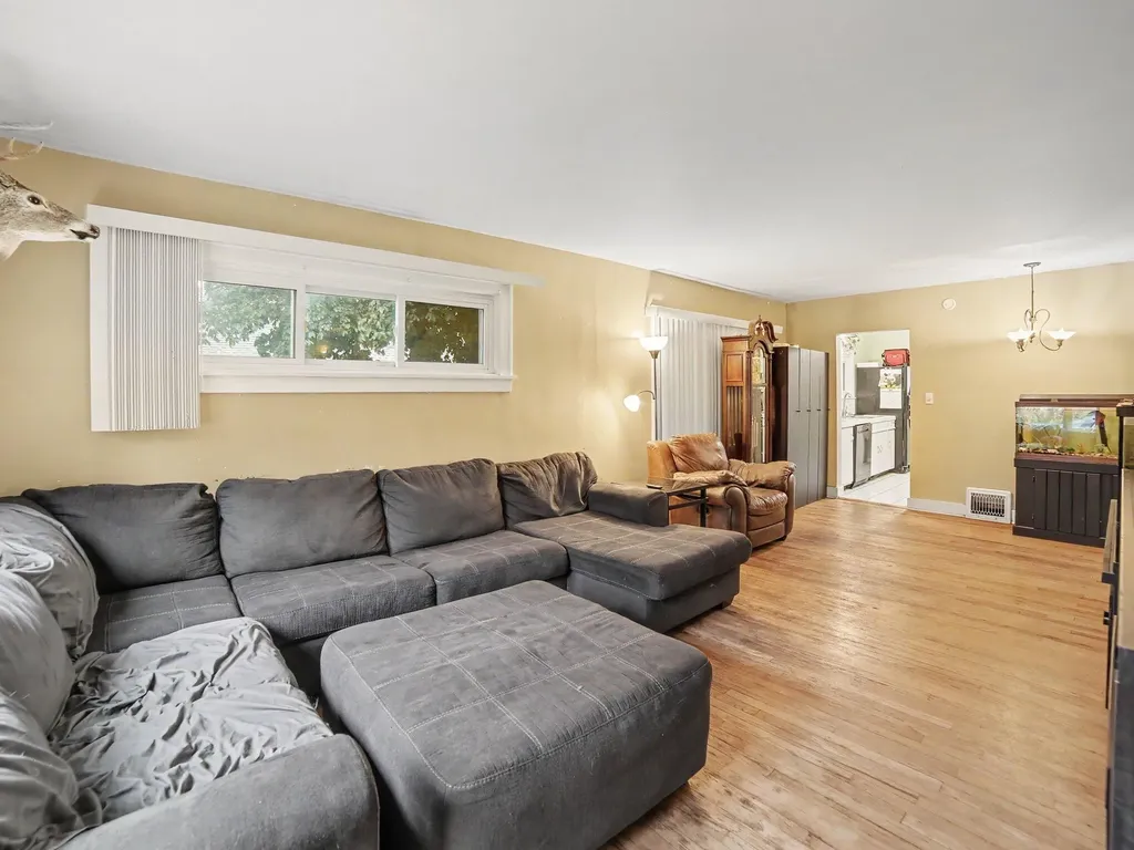 2222 Crozier Avenue Muskegon City MI 49441