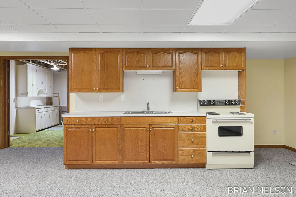 205 Parkside Drive Zeeland City MI 49464
