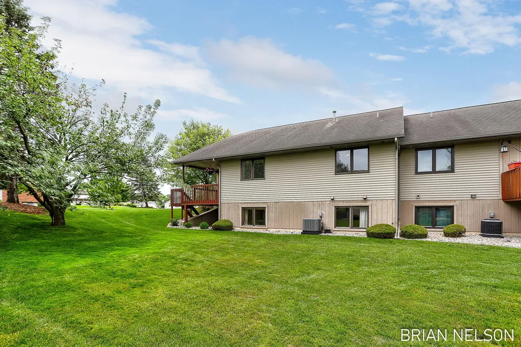 205 Parkside Drive Zeeland City MI 49464