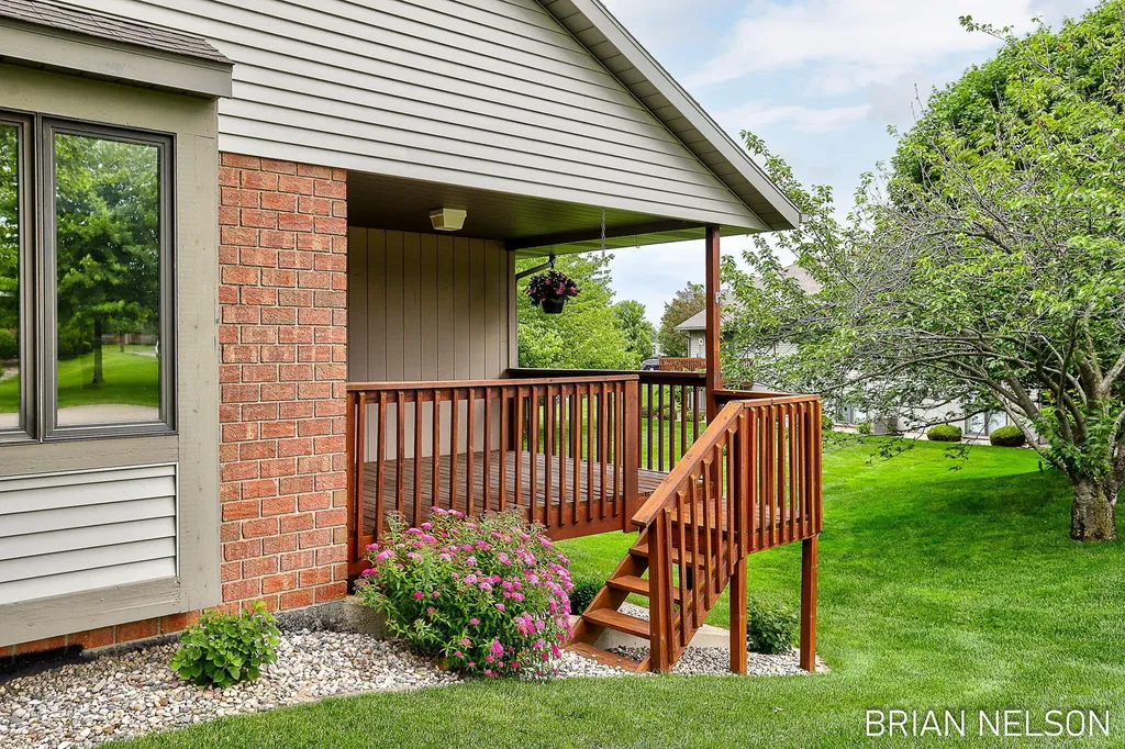 205 Parkside Drive Zeeland City MI 49464