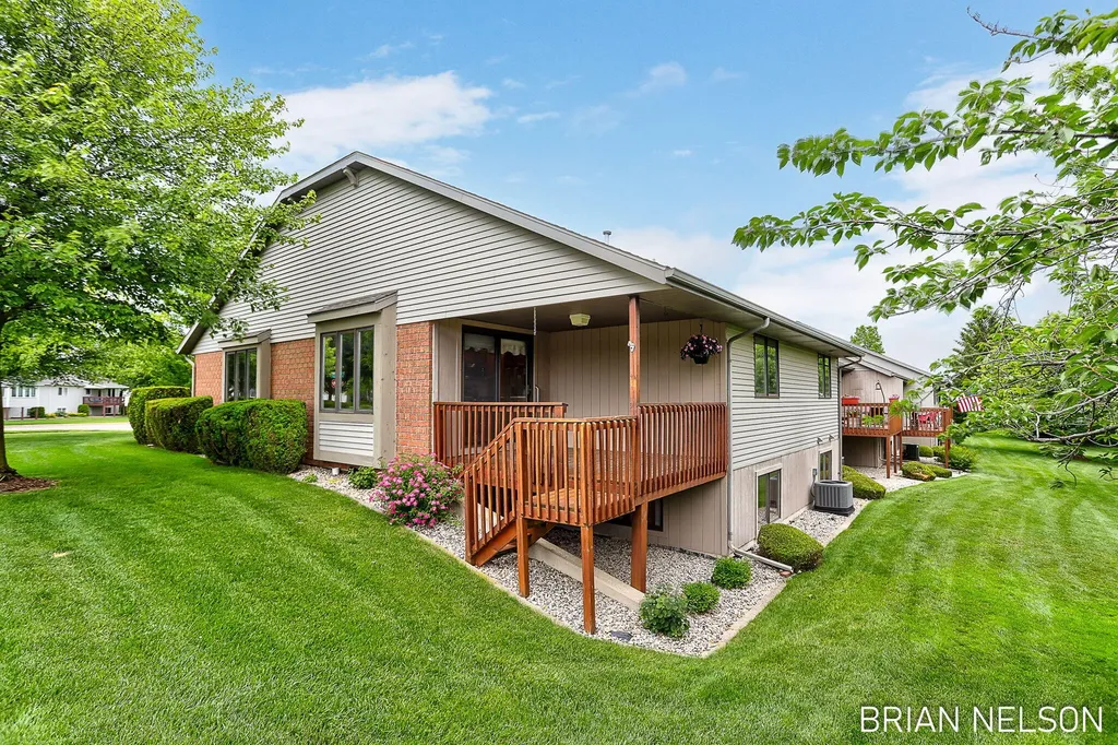 205 Parkside Drive Zeeland City MI 49464
