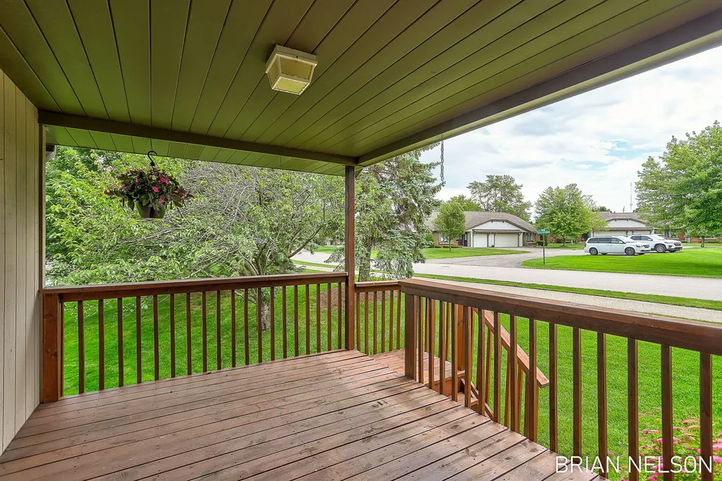 205 Parkside Drive Zeeland City MI 49464