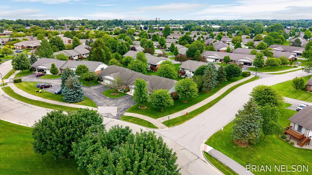 205 Parkside Drive Zeeland City MI 49464