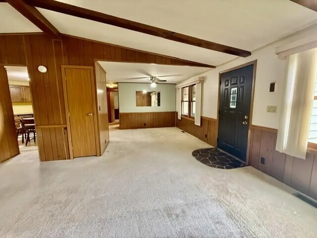 19 Elm Court Muskegon Charter Township MI 49445