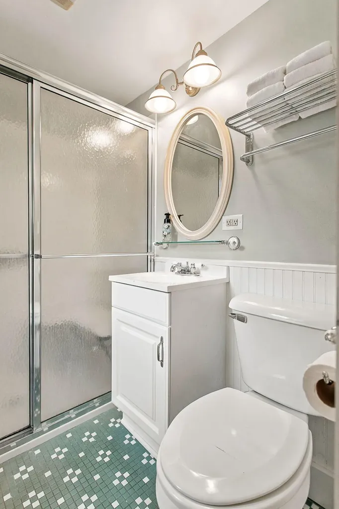 862 Saint Joseph Street South Haven City MI 49090