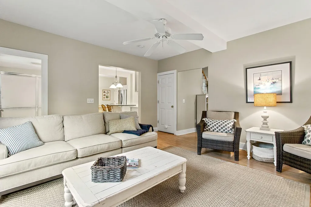 862 Saint Joseph Street South Haven City MI 49090