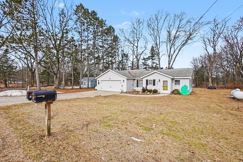 445 Pettibone Drive Lilley Township MI 49309
