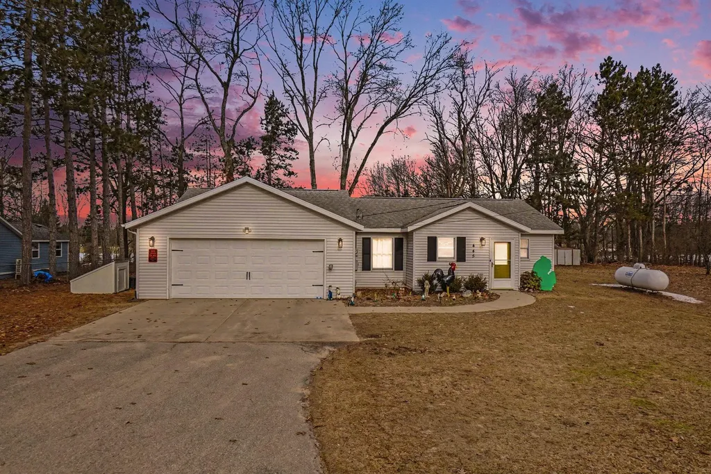 445 Pettibone Drive Lilley Township MI 49309