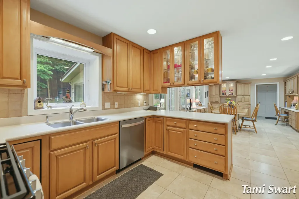 17484 Beech Hill Drive Grand Haven Charter Township MI 49417