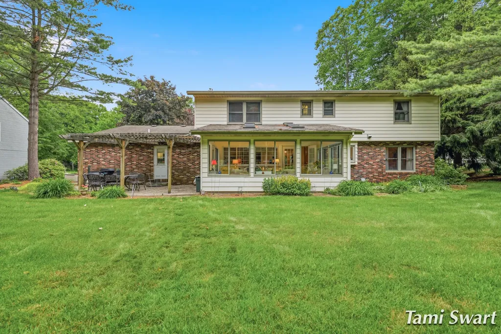 17484 Beech Hill Drive Grand Haven Charter Township MI 49417