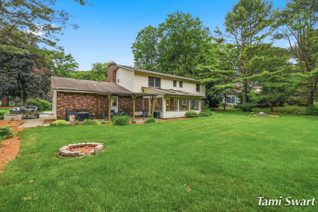 17484 Beech Hill Drive Grand Haven Charter Township MI 49417