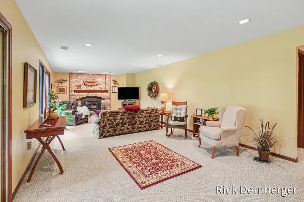 2185 Eagle Boulevard Park Township MI 49424