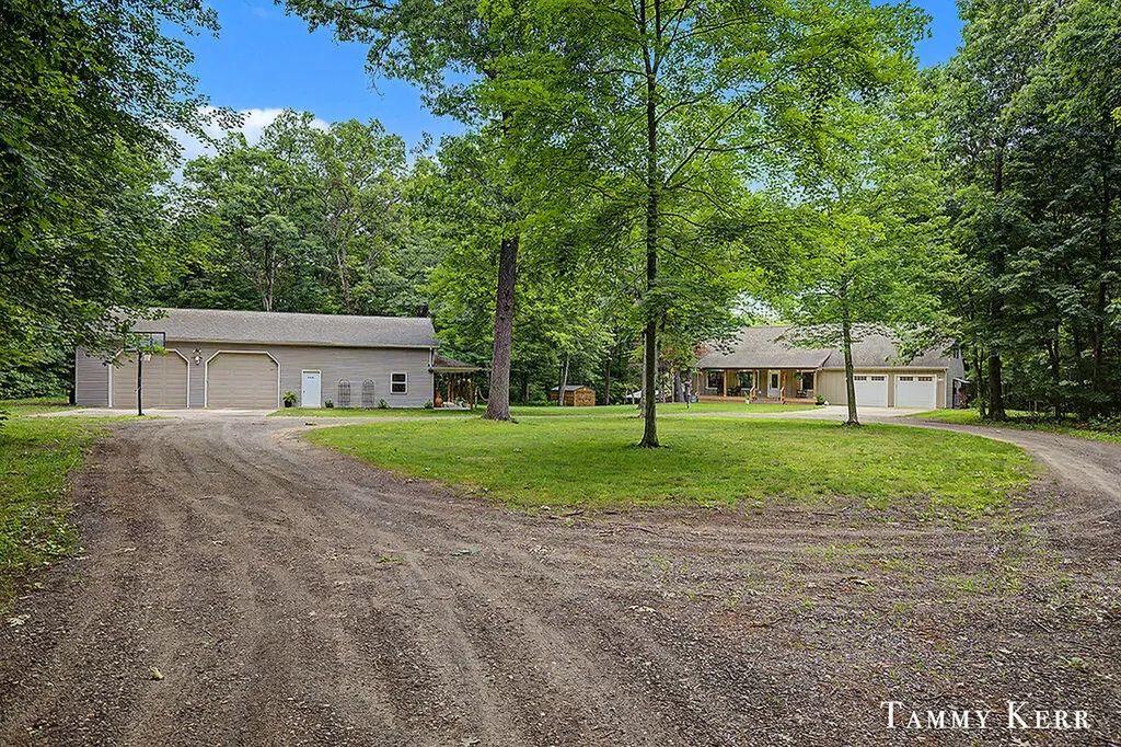 2535 52nd Street Manlius Township MI 49408