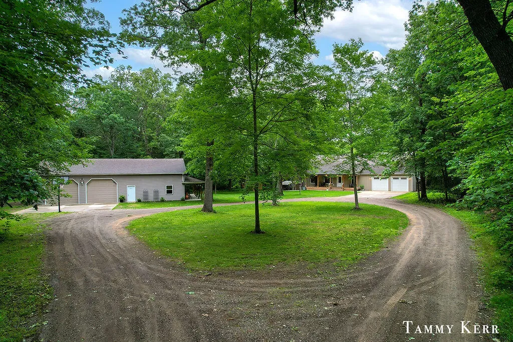 2535 52nd Street Manlius Township MI 49408